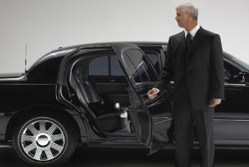 Allegro Boston Town Car always provides 1st class limousine service.